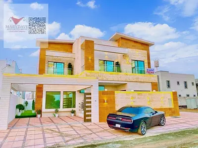 A unique luxury villa with a spacious yard and a very spacious setback