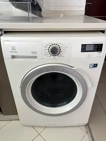 Electrolux front load washing machine - good working condition