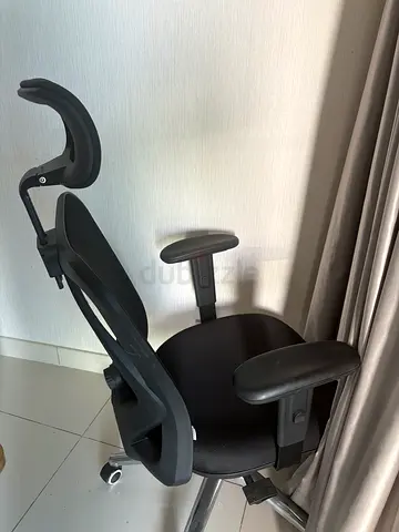 SIHOO M18 Ergonomic Black Office Chair with Adjustable Armrests and Wheels