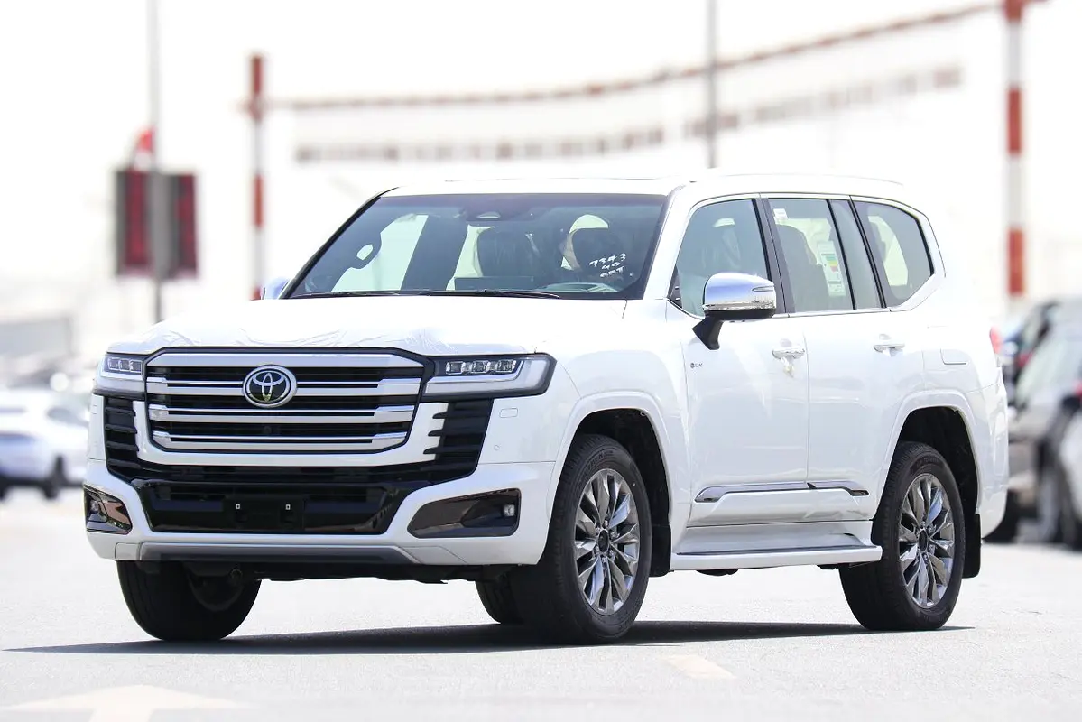 Toyota Land Cruiser 2026 — photo 1 of 20