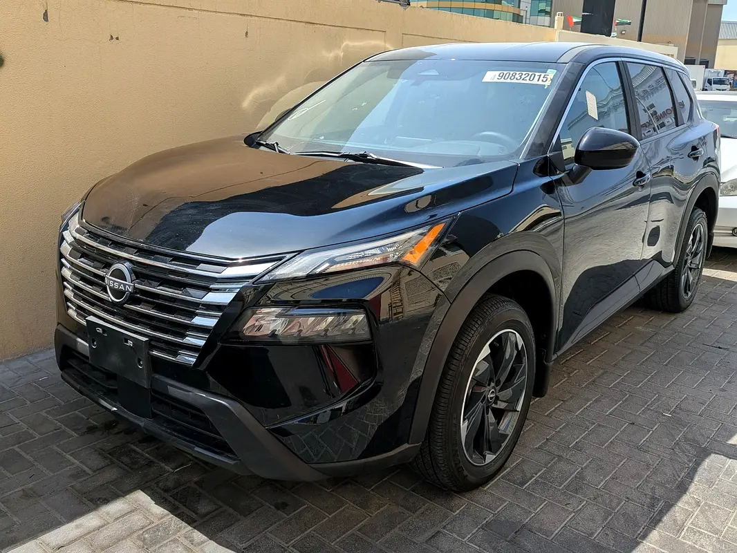Nissan Rogue 2025 — photo 1 of 7
