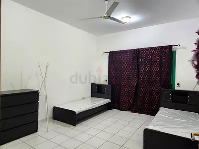 Ready to move in Very Big Room for Indian Executive Bachelor All-Inclusive Room in Oud Metha