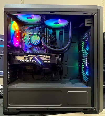 جهاز Pc للألعاب.     Intel Core i5-12400F
* RTX 2060 Super 8GB
* RAM 16GB
* SSD 240GB
* HDD 1TB
* RG