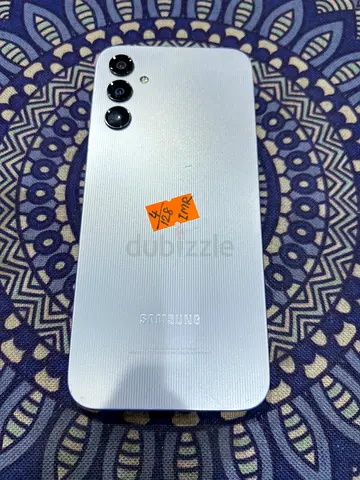 Samsung Galaxy (white) - triple camera, good condition