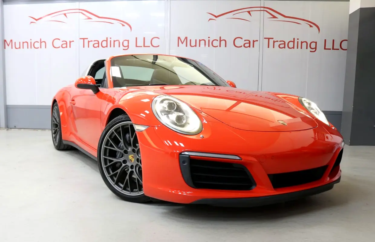 Porsche 911 2017 — photo 1 of 13
