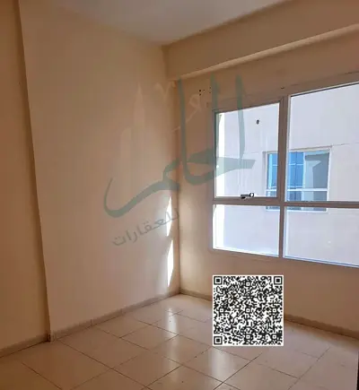 شقة غرفتين وصالة بمساحة تتجاوز 1000 قدم² في جاردن سيتي بسعر 350 ألف درهم فقط.