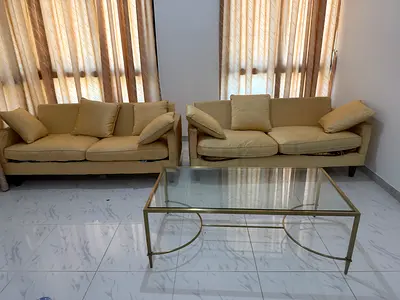 Sofa set and side table