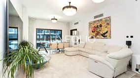 Sea view | Upgraded | Vacant