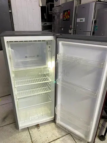 Medium size single door fridge