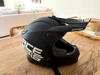 Acerbis junior motocross helmet - suitable for 5- 9 yrs old