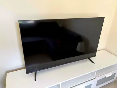 MOVING SALE! Hisense 50 4K UHD Smart TV