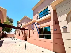 2 SEPARATE ENTRANCES | 2 KITCHENS | HUGE LAYOUT