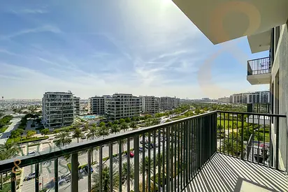 Corner Unit | Elegant Living | Mid Floor