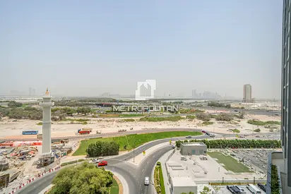 Brand New 1 Bedroom With Study | Unfurnished