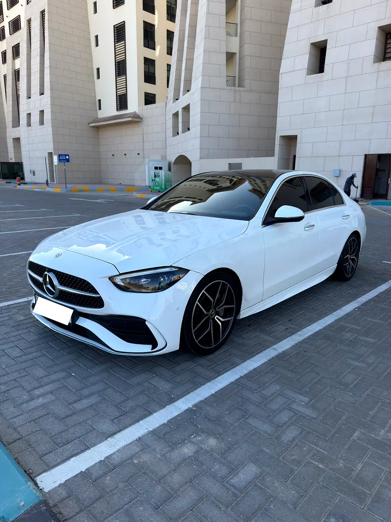Mercedes-Benz C-Class 2022 — photo 1 of 5