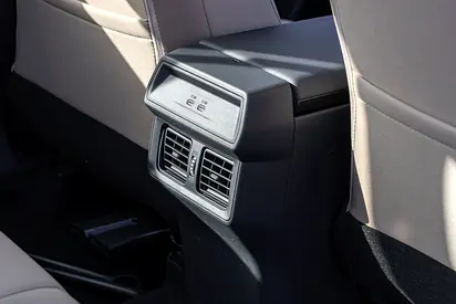 2026 Toyota RAV 4 照片 13