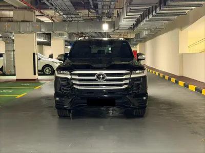 Toyota Land Cruiser VXR - Al Futtaim with Warranty - GCC Specs - Brand New Condition