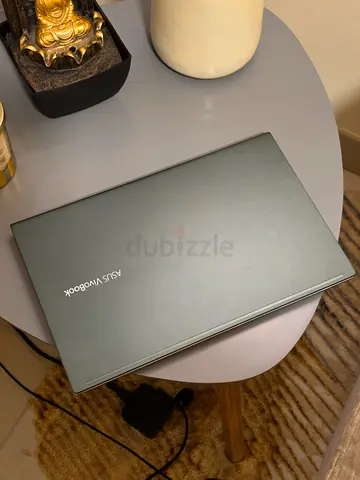Asus VivoBook - good condition, minimal use light green. 14 inch 512gb 8gb ram windows 11 intel i5