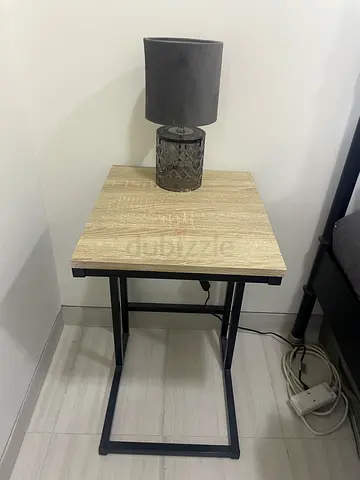 Simple wood top side table with black metal frame - good condition including lamps