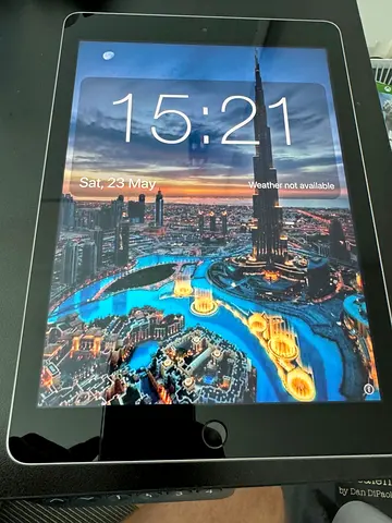 Apple ipad 5th generation, 32GB, Wifi, black (A1822)