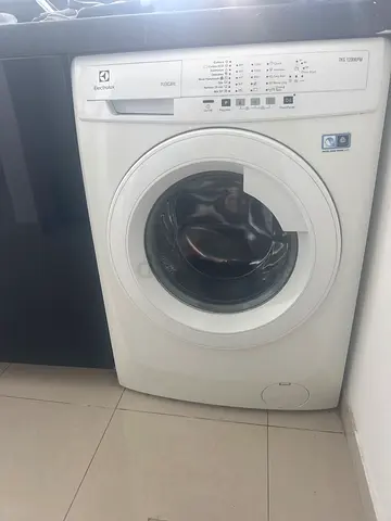 Electrolux front load washing machine - 7kg, perfect working condition, 1200RPM.