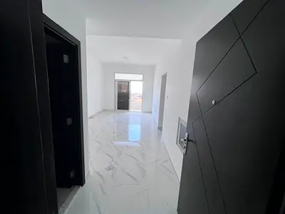 Three bedrooms and a living room with a maid's room in Al-Tala, near the Saudi German Hospital and close to McDonald's.