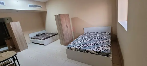 Looking for a flatmate to share an 1bhk apartment in Silicon Oasis, 1600 including all bills.