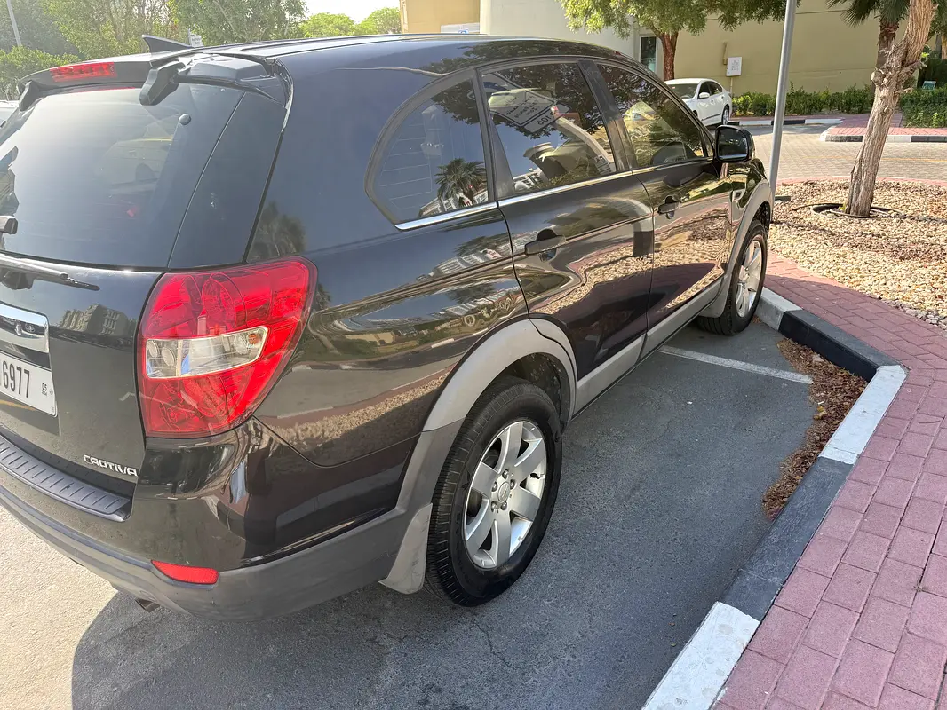 Chevrolet Captiva 2012 — photo 1 of 11