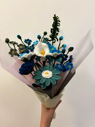 Brand New Handmade Blue and White Crochet Flower Bouquet