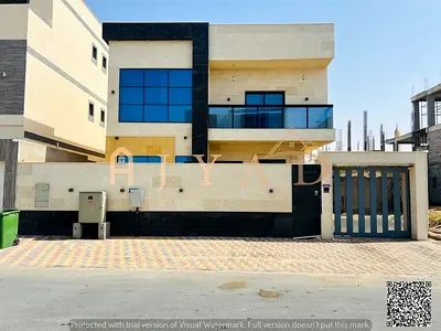 بسعر شامل الماء و الكهرباء والمكيفات بدون رسوم سنويه فيلا تصميم عصري ومساحات واسعة تملك حر لكل الجنسيات