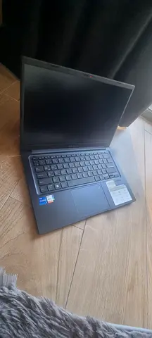 Asus Vivobook, 14 inch ,Core i7, 1355U Processor 16GB Ram/1TB SSD Intel