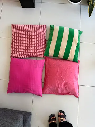 Set of 4 pillows