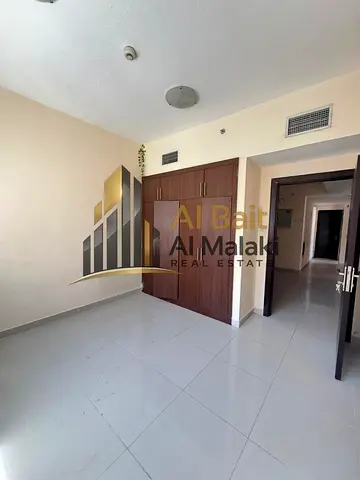 شركة البيت الملكي للعقارات تقدم شقة 2 غرف وصالة للإيجار في التعاون مع باركن مجاني
