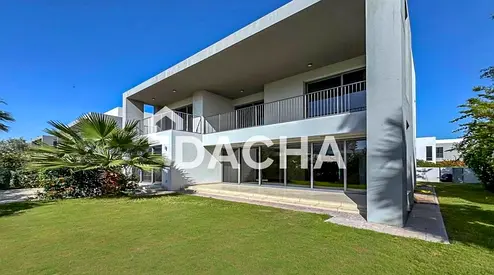 Private Garden | Single Row | Unfurnished