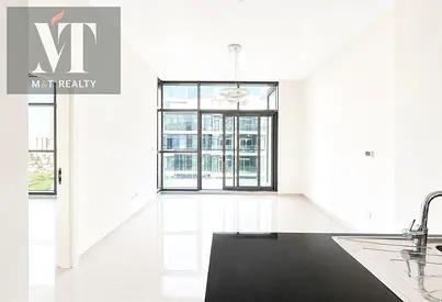 Vacant | Golf View | Bright Square Layout
