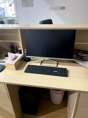 HP Desktop Computer with Monitor and Keyboard