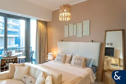 spacious studio | marina views | Flexible