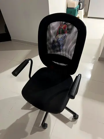 Used black mesh office chair with armrests - good condition from ikea