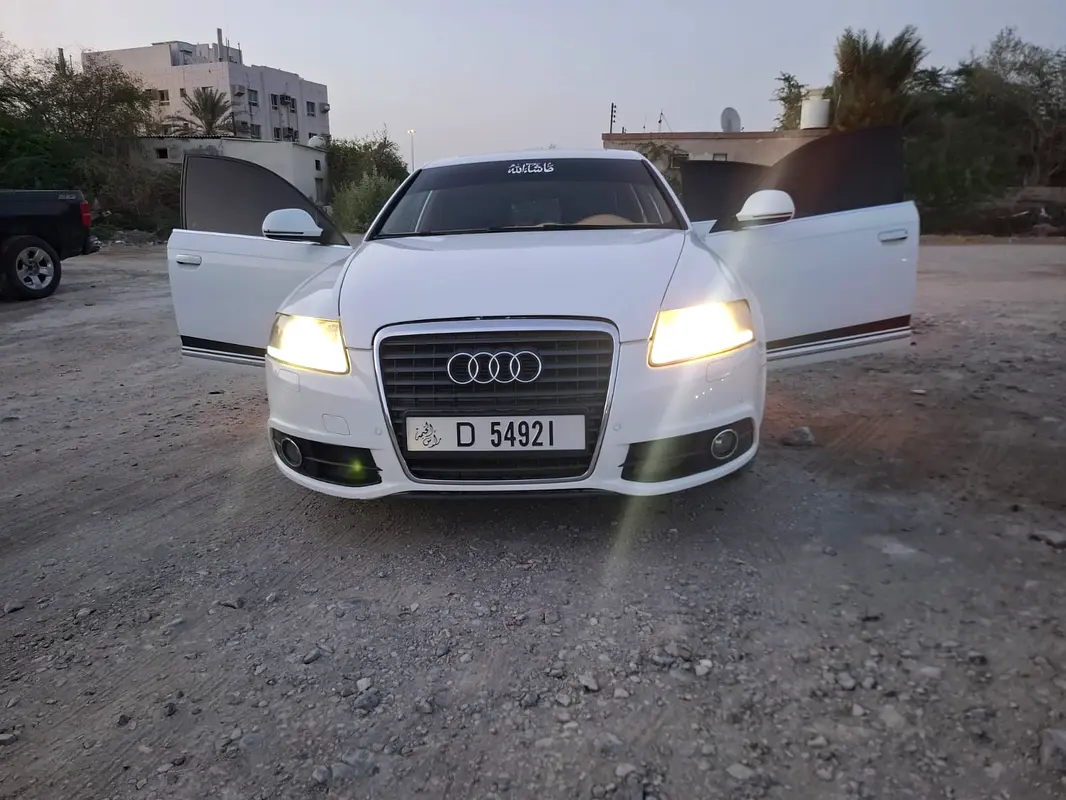 Audi A6 2011 — photo 1 of 8