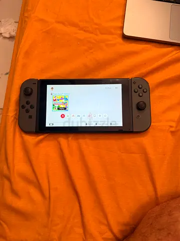Nintendo switch v1 with one game