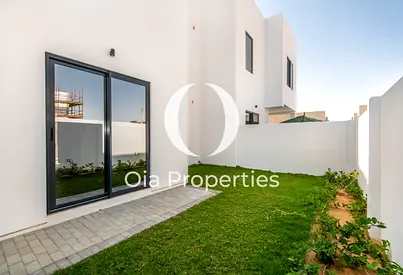 Elegant 2BR+M | Single Row | Premium Location