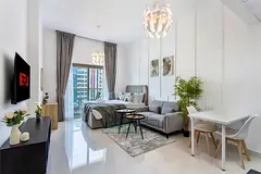 Mid Floor | Beautifully Furnished | Vacant 9/3/26