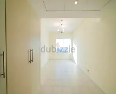 Room for Rent near Financial Metro Stn for Filipina Ladies only