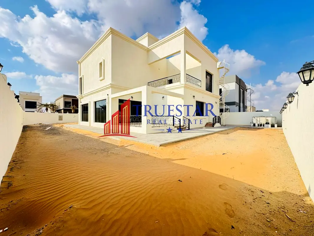 BRIGHT 5BR MAIDS PRIVATE GARDEN INDEPENDENT VILLA