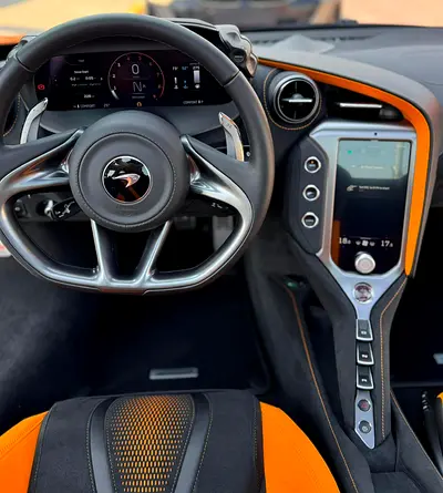 صورة 6 لـ 2024 Mclaren 750S