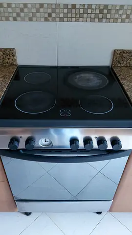 ELECTRIC COOKER And OVEN 100 AED