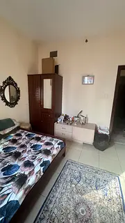 Room for rent for ladies with separate washroom for asain