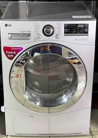 L.G 8kg sensor dryer for sell good working