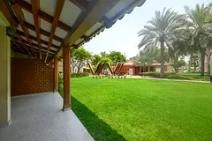 SPACIOUS GARDEN APARTMENT | MODERN LIVING | PRIVATE OUTDOOR SPACE