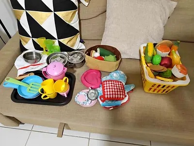 Cooking toys ustensiles and toy food
